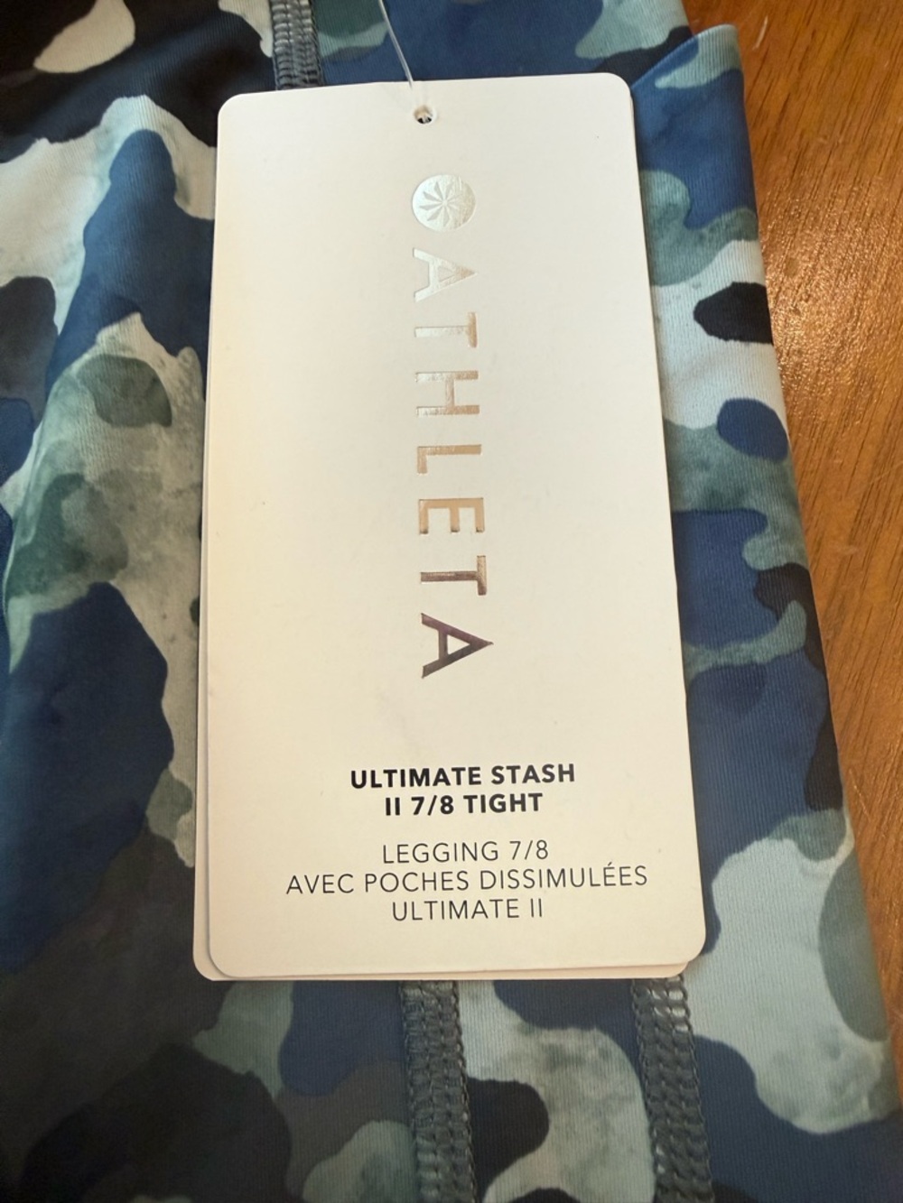 NWT Athleta Women’s 7/8 Stash Pocket Blue Camo Active Leggings, size Medium - Picture 2 of 6